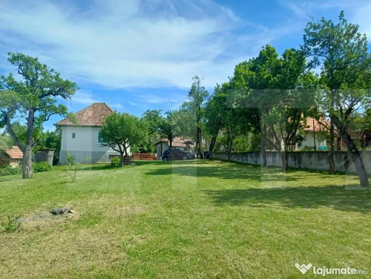 Casa de vanzare cu teren de 1300mp - 9