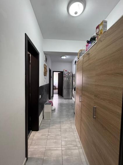 Apartament cu 2 camere decomandat, mobilat în Sălaj