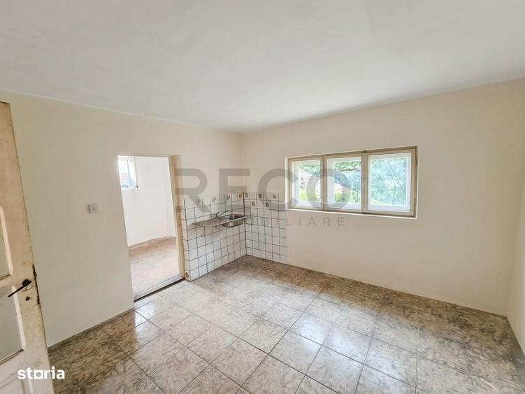 Casă cu 3 camere cu Teren 1940 Mp în Biharia