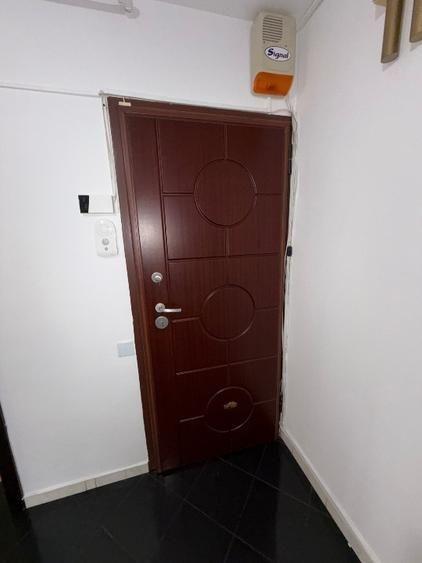 De vanzare apartament 4 camere zona Crangasi/An 1984 - 9