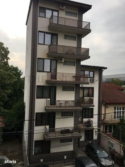 Apartament cu 2 camere, mobilat în Pajura