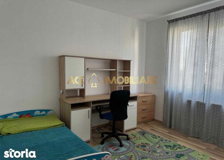 Apartament cu 3 camere, mobilat în Titan