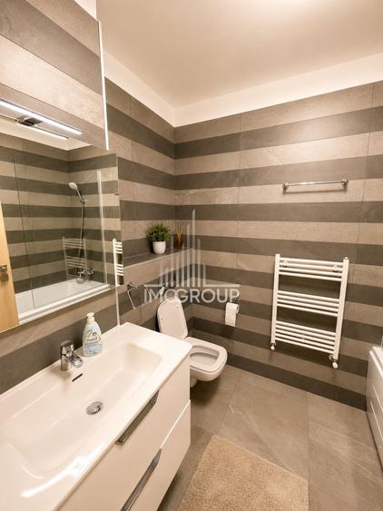 Apartament cu 3 camere semidecomandat, mobilat în Sopor