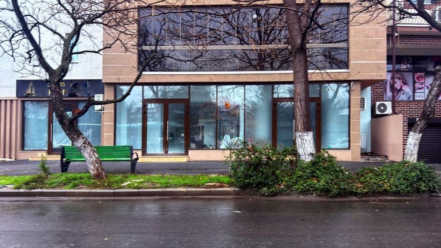 Spațiu comercial, de 200 mp, în 13 Septembrie