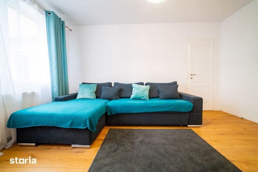 Apartament cu 3 camere semidecomandat, mobilat în Central