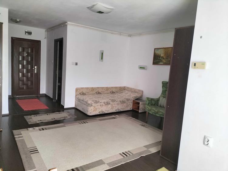 Garsonieră decomandată în Exterior Vest