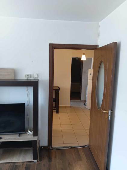 Apartament cu 2 camere decomandat în Exterior Vest