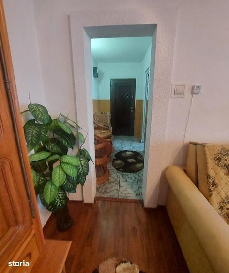 Apartament cu 2 camere semidecomandat în Micro 4