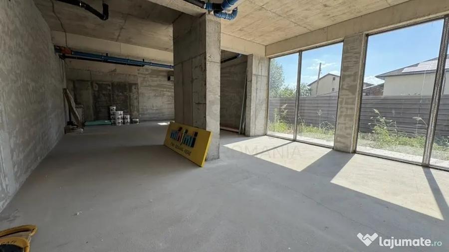 Spațiu comercial, de 132 mp, în Odăi