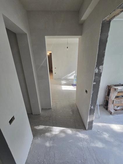 Apartament cu 2 camere semidecomandat în Țiglina 1