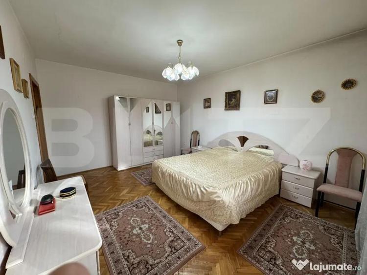 Casă cu 5 camere cu Teren 163 Mp în Siloz