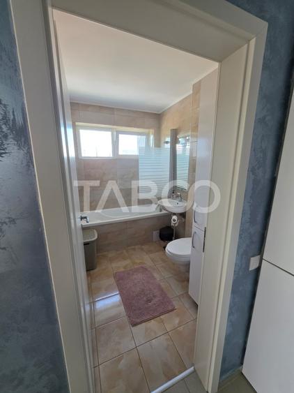 Apartament cu 3 camere decomandat, mobilat în Mihai Viteazul