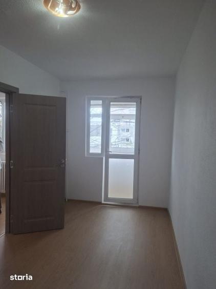 Apartament cu 2 camere semidecomandat în Malu Roșu
