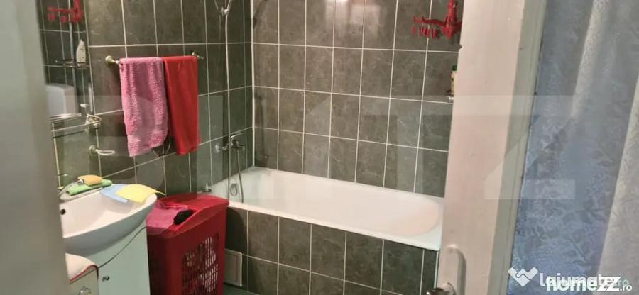 Casă cu 3 camere cu Teren 1150 Mp în Central