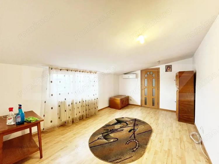 Apartament cu 2 camere decomandat în Nicolina