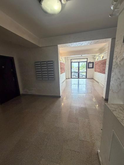 Apartament cu 2 camere decomandat în Tomis Plus