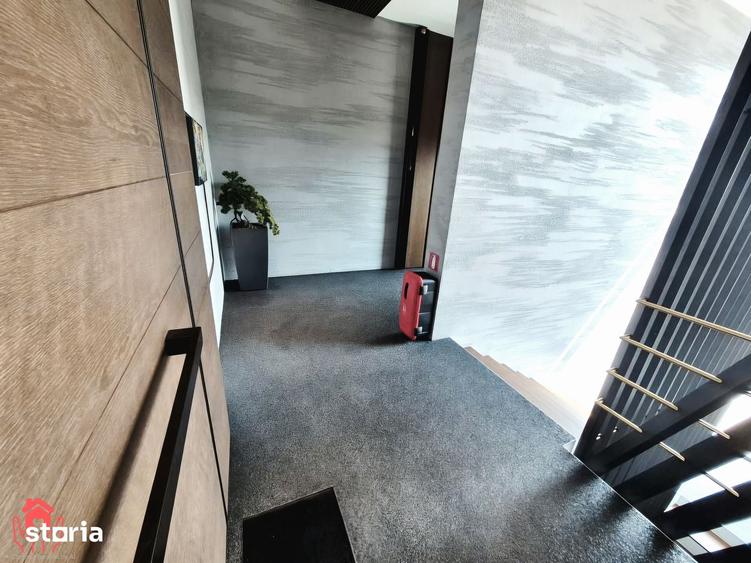 Apartament cu 5 camere în Băneasa