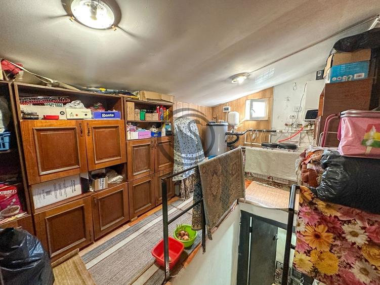 Casă individuală cu 5 camere cu Canalizare în Cocorăștii Colț
