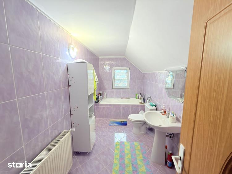 Casă cu 3 camere cu Teren 612 Mp în Central