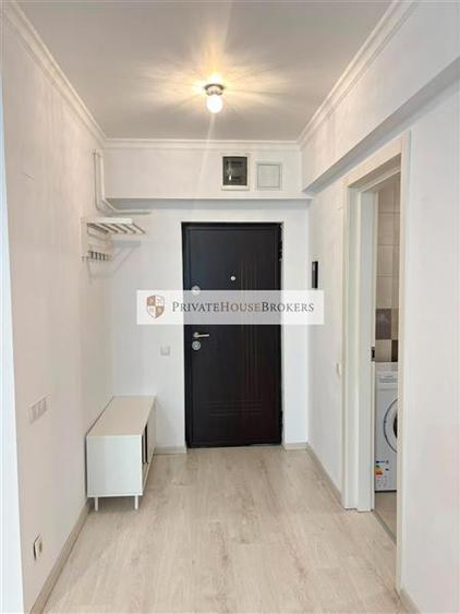 Apartament cu 2 camere semidecomandat, mobilat în Pipera