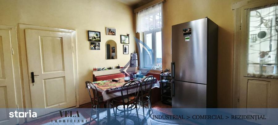 Casă cu 3 camere cu Teren 310 Mp în Semicentral