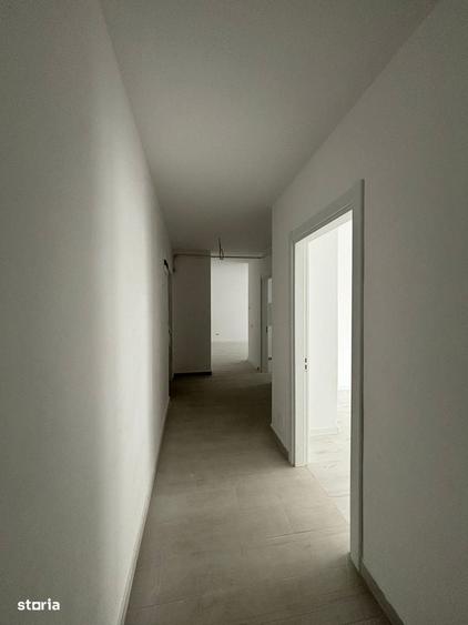 Apartament cu 3 camere în Est