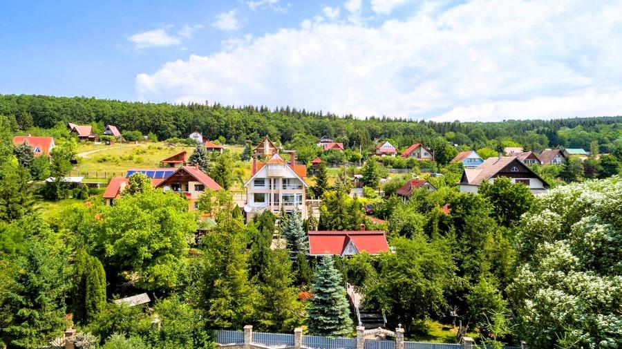 Proprietate unică pe malul lacului Moacșa – liniște, rafinament, eleganta - 59