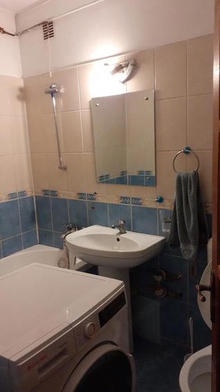 Inchiriez Garsoniera Ploiesti ( zona democratiei- sala doroftei) - 2