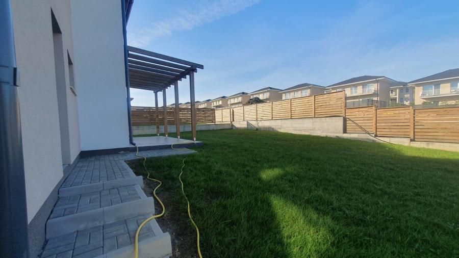 Casa individuala cu 4 camere de inchiriat , Dezmir - 5