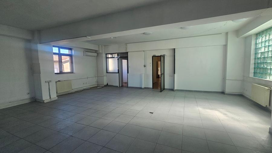 Ideal gradinita, after school, clinica, restaurant, birouri,  parcare 20 masini. - 4