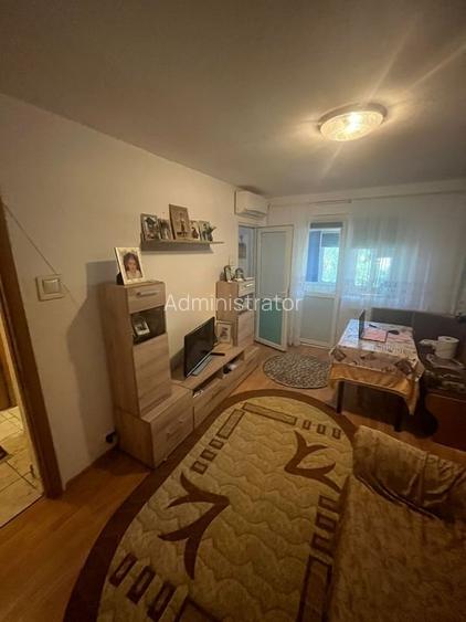 Apartament 3 camere Groapa Apartament 3 camere Groapa
