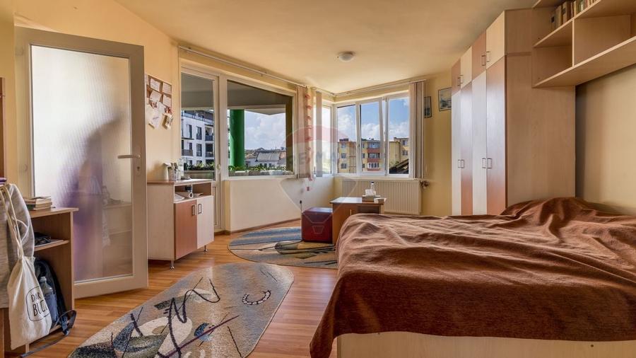 Casa pe 5 nivel-Ideala pentru Locuinta, Sediu Firma sau Investitie! - 9