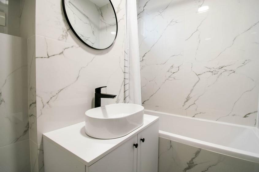 Bd.Obregia 2 camere,renovat lux,mobilat-utilat,centrala proprie,etaj 3/10 - 15