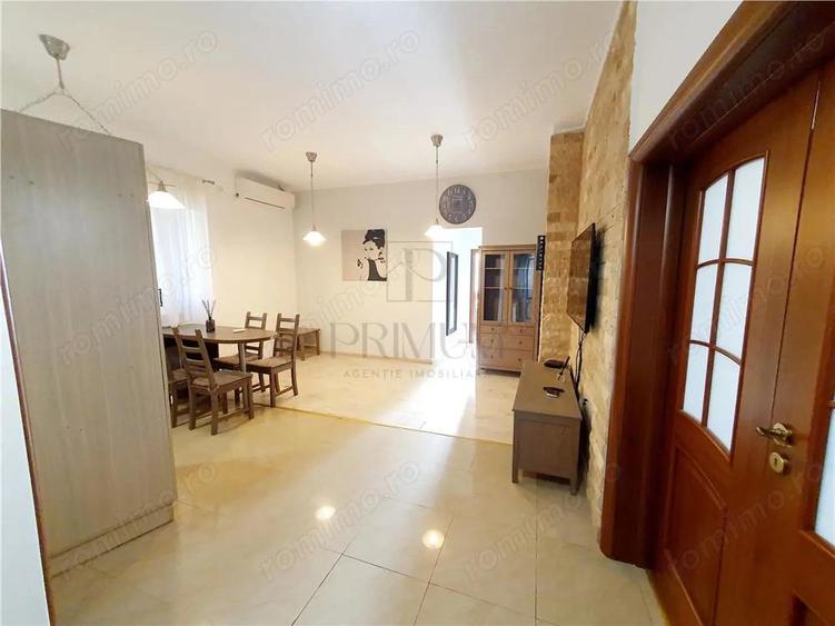 MEDICINA - 3 CAM - SPATIOS - GARAJ IN CF - BOXA - CENTRALA PROPRIE AC - ZONA SUPERBA - 2