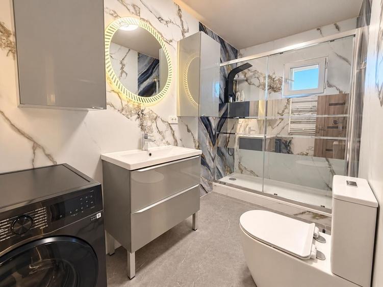 Apartament cu 3 camere decomandat, mobilat în Noua