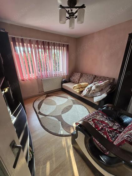 Apartament de vanzare - 4