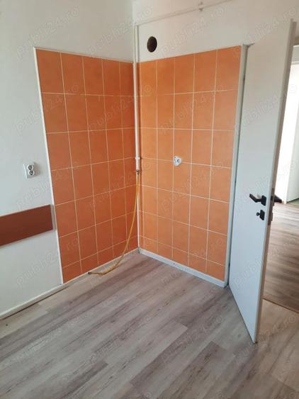 Apartament 3 camere Decomandat - 3