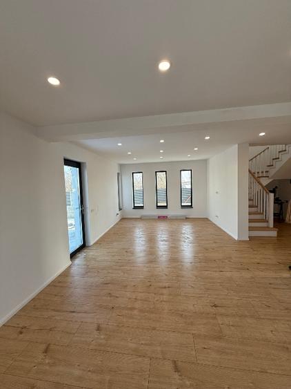 Casă 4 dormitoare caldură in pardoseala  - 2