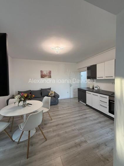 APARTAMENT DE INCHIRIAT //3 CAMERE//REAL RESIDENT RESORT