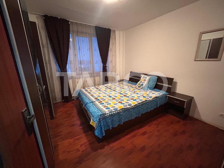 De vanzare apartament 3 camere spatios cu balcon Piata Delfinului - 4