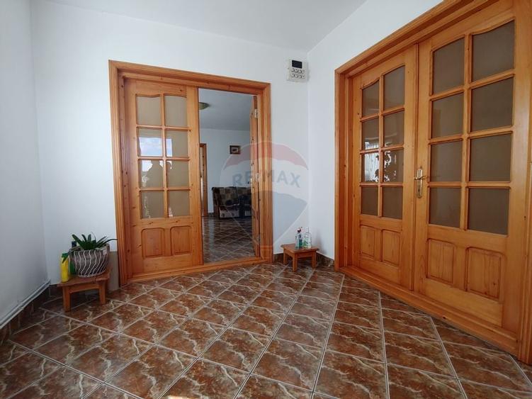 Casa / Vila de vanzare cu teren intravilan 1200 mp-Zvoristea, Suceava - 45