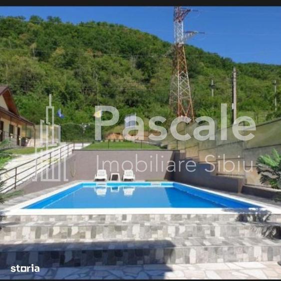 VILA - PENSIUNE DE VANZARE - CLISURA DUNARII DUBOVA - 5