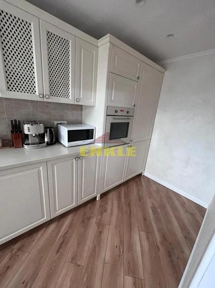 De inchiriat apartament 3 camere zona ?colii 7 - 6