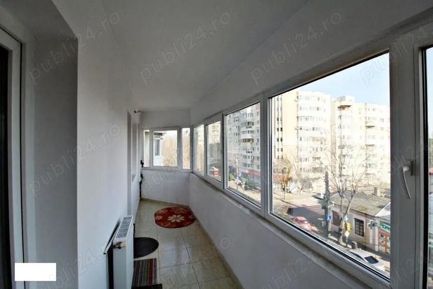 Persoana fizica vand apartament 3 camere spital, etaj 3 6 - 2