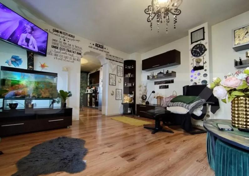 Casa cu 4 camere, 140 mp, acces auto, 902 mp teren, zona Bog - 7