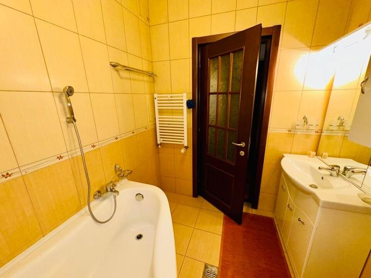 Stefan cel Mare - Mosilor 3 camere 125 mp utili etaj 2/5 constructie 2007 - 19