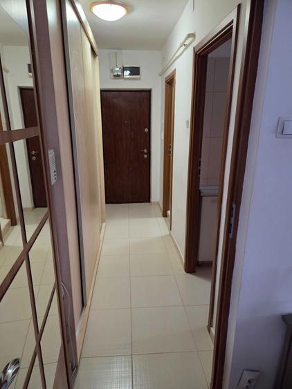 Inchiriez garsoniera Piata Universitatii - 4