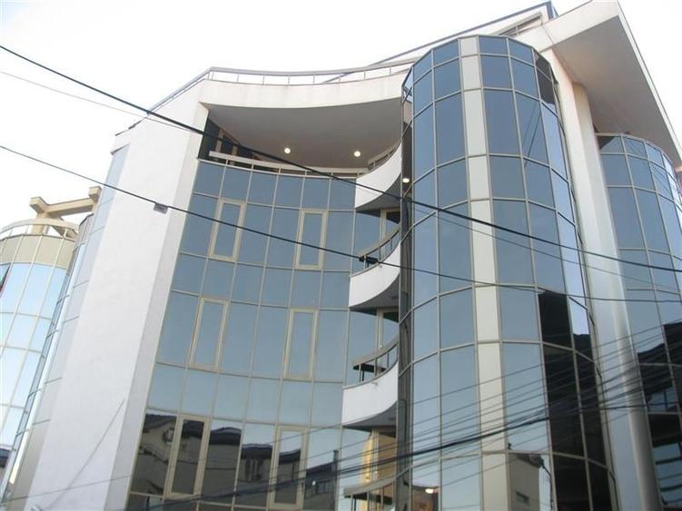 Cladire de birouri inchiriata zona centrala - 1