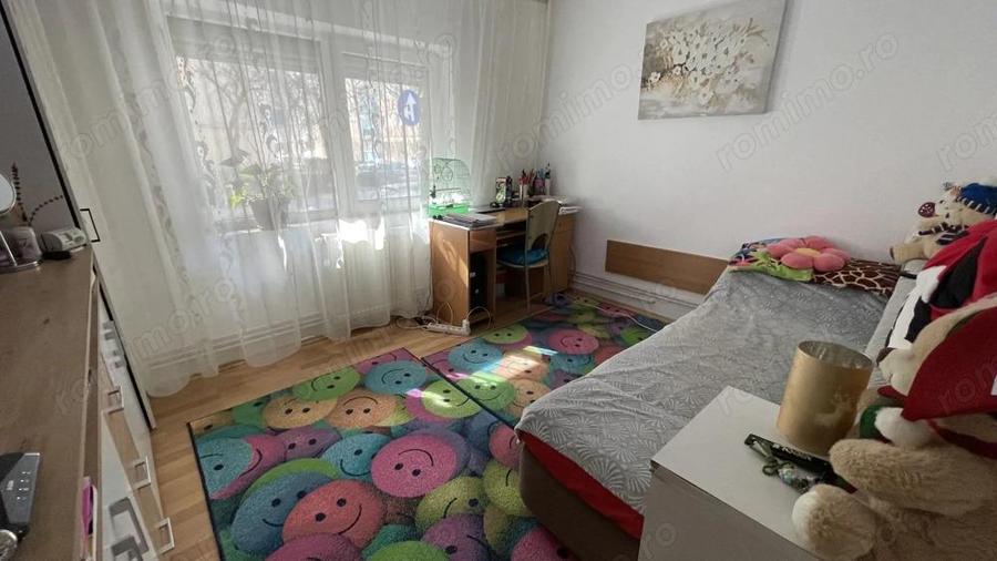 Apartament cu 2 camere parter -zona buna ?i linistita - 12