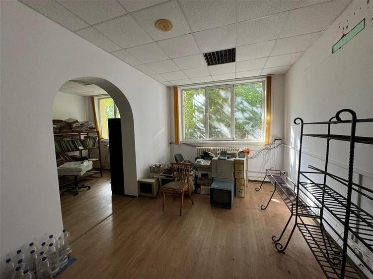 Cladiri de birouri 1.116mp si teren intravilan 5.687 mp de vanzare - 15